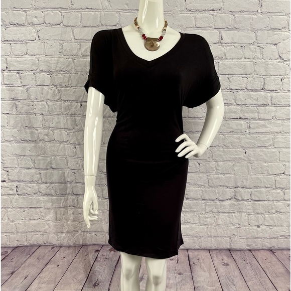 Plus Size V Neck Short Sleeve Dress Various - Picture 7 of 12